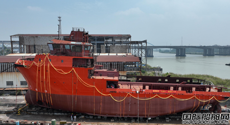  航通公司建造65米D1锚作供应船顺利下水,