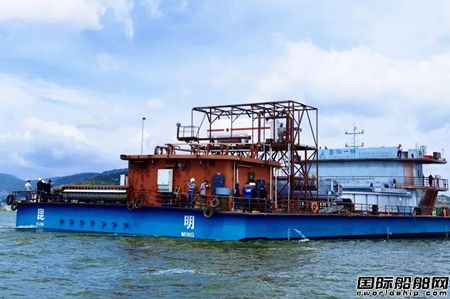  中船动力集团绿色动力助力国内首艘“藻水同治”蓝藻作业船,
