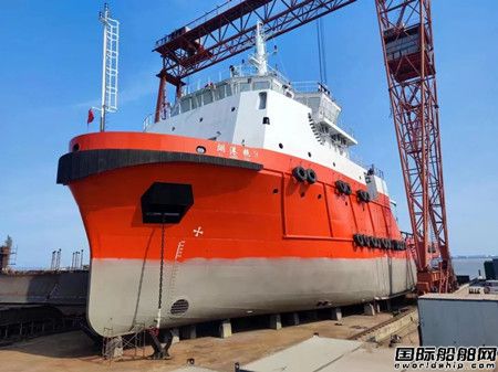 万隆船舶重工建造台州最大10000马力拖轮顺利下水