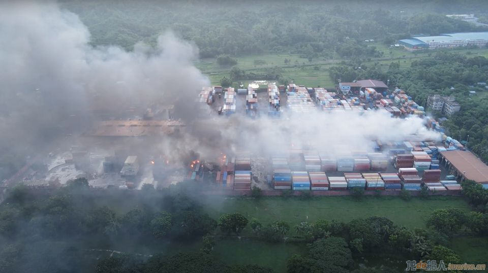 孟加拉集装箱堆场爆炸起火，至少49人死亡
