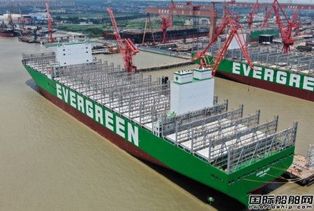  全球最大！沪东中华交付中国首艘24000TEU集装箱船,