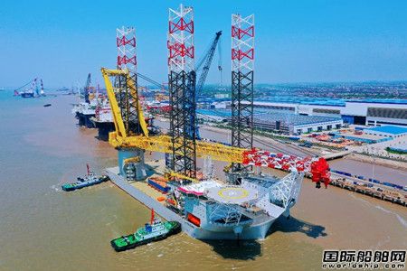  启东中远海运海工建造世界首艘3000吨级自升式风电安装船试航,