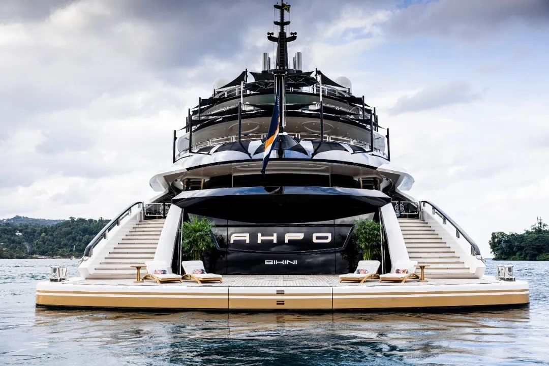 乐顺打造115米超级游艇AHPO的天堂乐园
