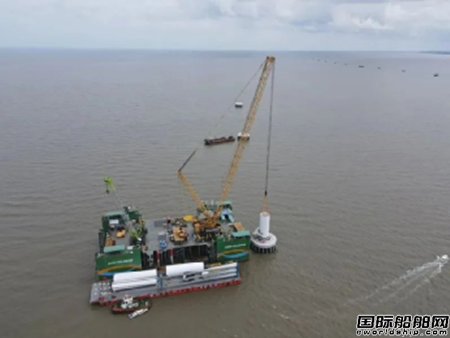  海洋水建开启越南金瓯海上风电首台风机安装,