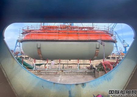 扬州金陵首次自主设计建造2台1650方LPG储罐交付,