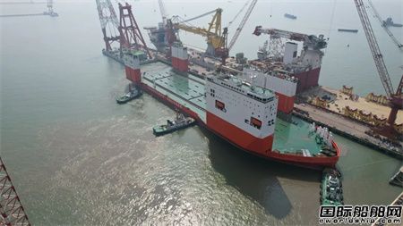  招商局重工建造8万吨半潜打捞工程船“华瑞龙”轮交付启航,