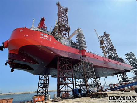 大船海工建造风电安装平台“精铟03”号顺利出坞,