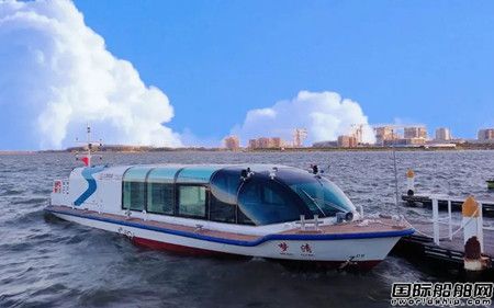 上海苏州河新能源游船“梦清号”交付运行,
