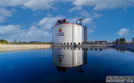  沪东中华建造国内首座陆上LNG薄膜罐项目竣工投产,