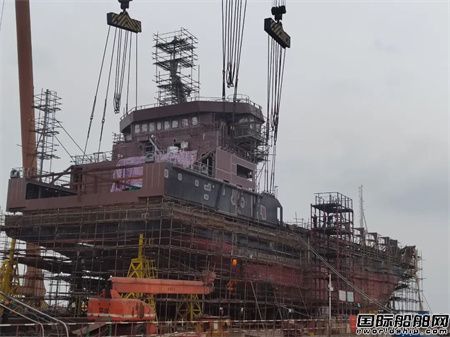  芜湖造船厂为挪威船东建造首艘LNG动力自卸散货船下水,