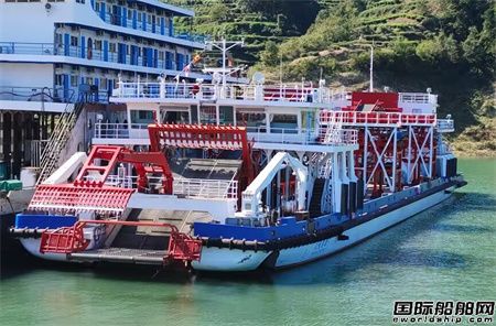 我国自主设计建造世界最大清漂船交付使用,