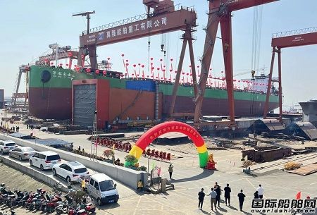 台州建造最大船！万隆船舶重工一艘85000吨散货船下水