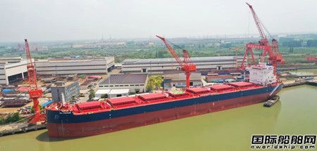  扬州中远海运重工交付两艘82000吨散货船,