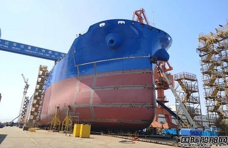 大连中远海运重工4艘68000吨多用途纸浆船完成建造节点