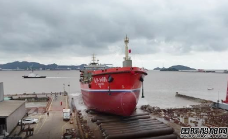 启帆船舶建造国内首艘7000吨专业供油船下水