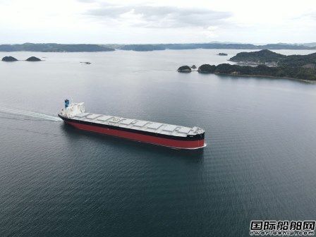 名村造船交付第二艘新型182000吨散货船,