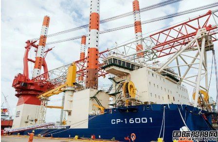  新加坡PaxOcean交付日本1600吨多用途自升式起重船,