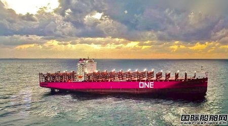 外高桥造船为Seaspan建造两艘7000TEU集装箱船试航凯旋