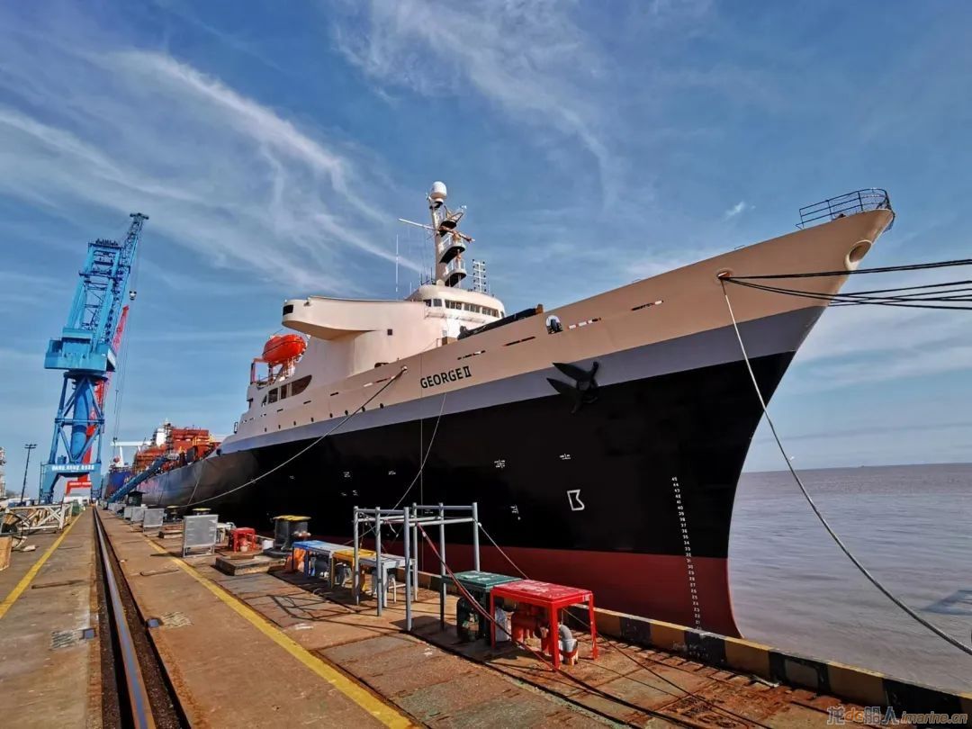 [配套]中远海运船务首例大型双燃料改装项目“至诚”轮实现发电机动车关键节点,