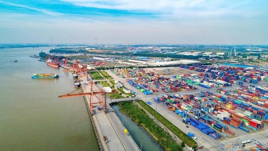[航运]南京港一季度出入境船舶同比增长超六成,