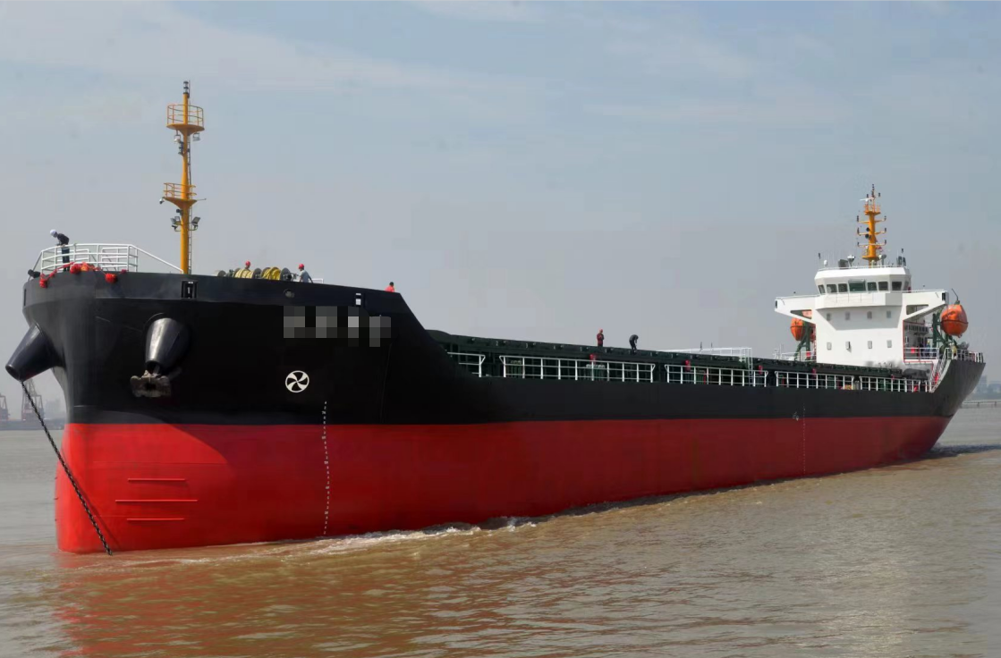 出售:【散货船】9900吨，2021年江苏造