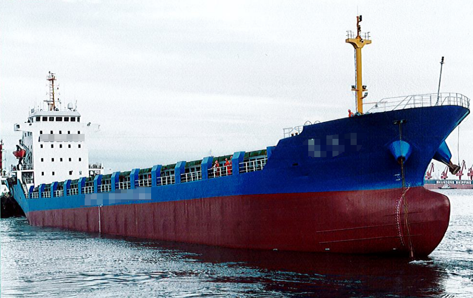 出售:【多用途船】6300吨，406箱位，2005年浙江造