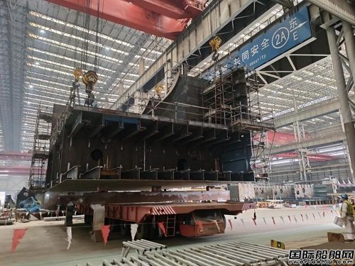 南通中远海运船务承建N1166 FPSO项目第一批分段完工