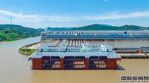 打造“海上粮仓”! 浙江首座半潜式深远海养殖台启航
