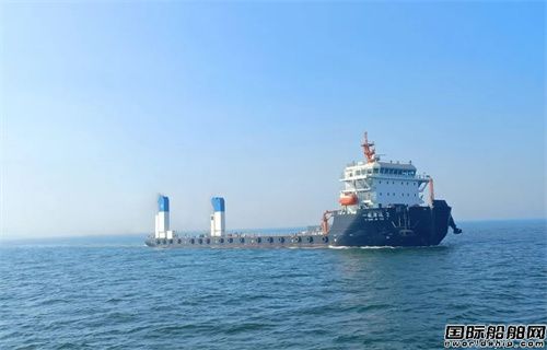 港达船舶重工交付山东港口最大载重吨位自航甲板运输船