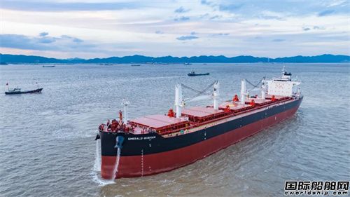 舟山中远海运重工为新一海海运建造第三艘散货船试航凯旋