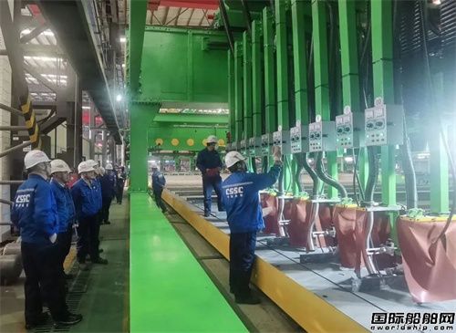 外高桥造船薄板中心新增纵骨装焊工位项目交付