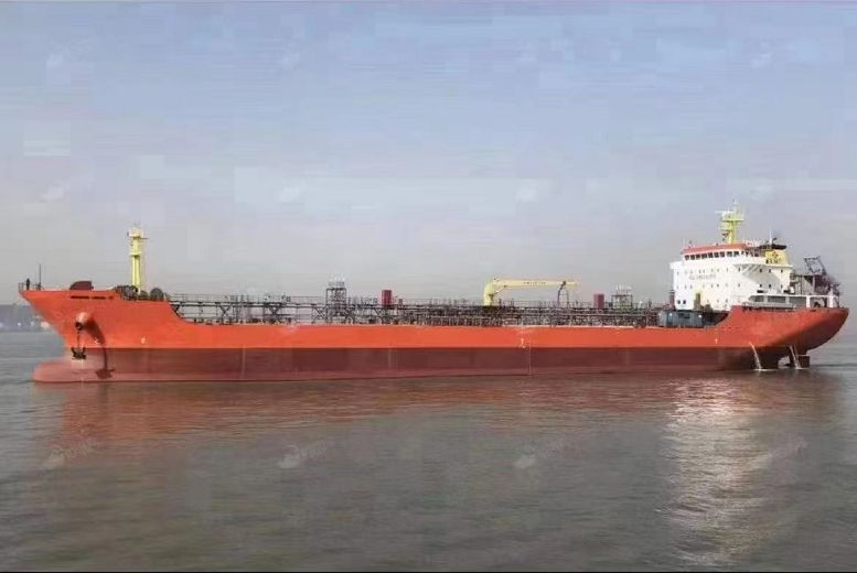转：2018-13100吨双底双壳油船 CCS 带票