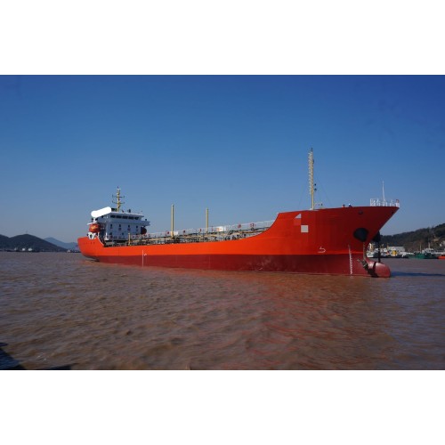 出售5200吨双底双壳油船 ccs检
