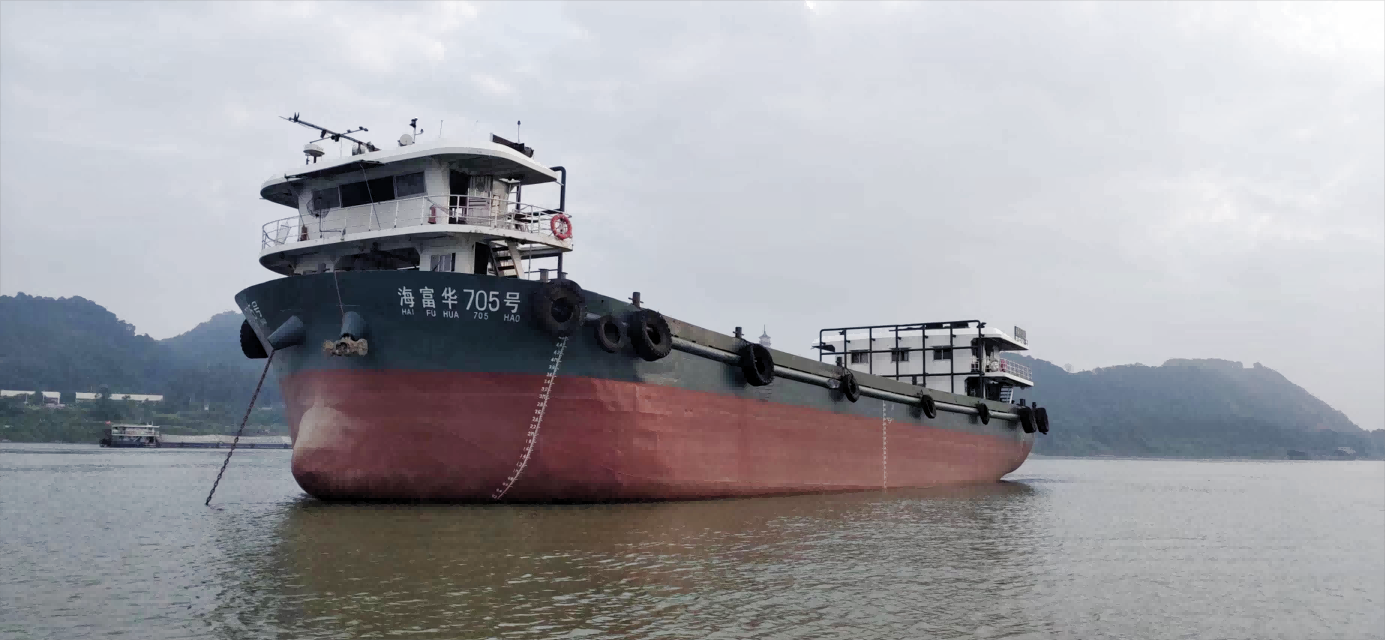 出售：50米/多用途船/96TEU/珠江省际航区