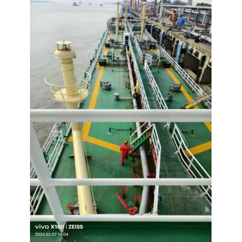 7500吨  油船