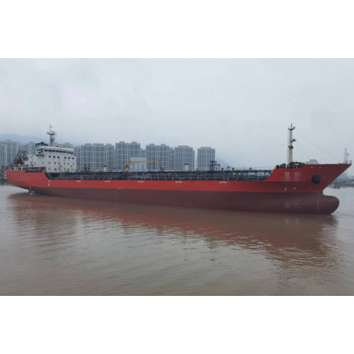出售10500吨     油船
