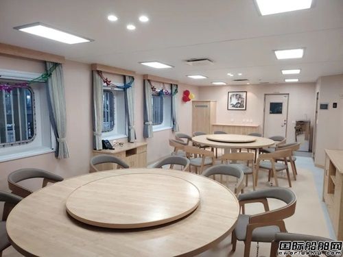 南通远洋船舶配套交付16828TEU集装箱船内装工程,