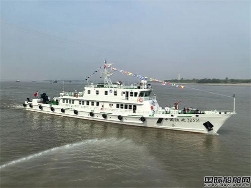 一船离厂一船上船台！江新造船同日实现两大生产节点