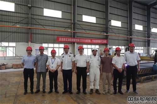 江新造船同日开建两艘消防船舶