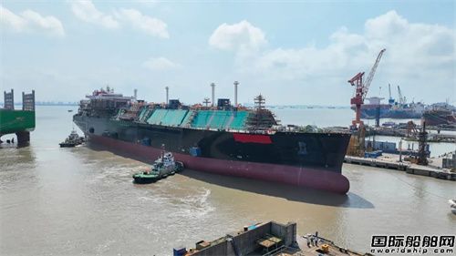 沪东中华首次实现大型LNG船坞内发电机动车