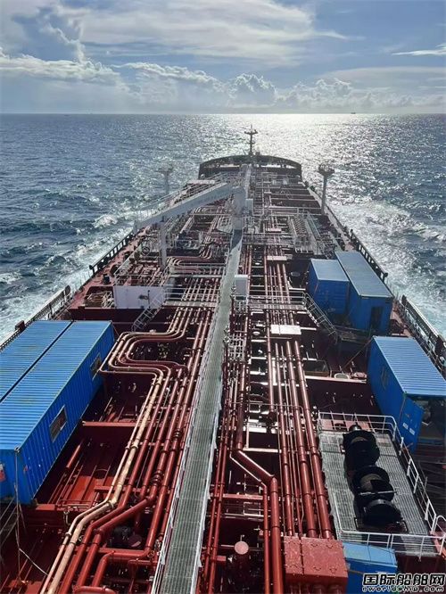 广船国际交付浙江省海运集团首艘MR型油化船