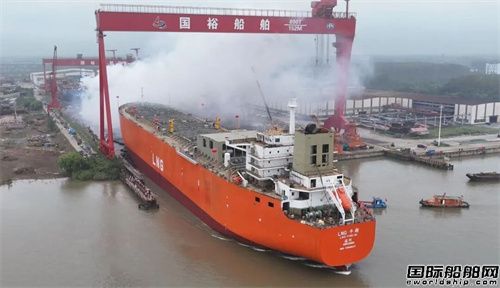 扬州沿江最大！仪祥船舶建造LNG船下水