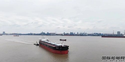 海通海洋一艘65000吨散货船试航归来