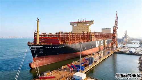 大船天津双燃料16000TEU集装箱船15号船提前交付