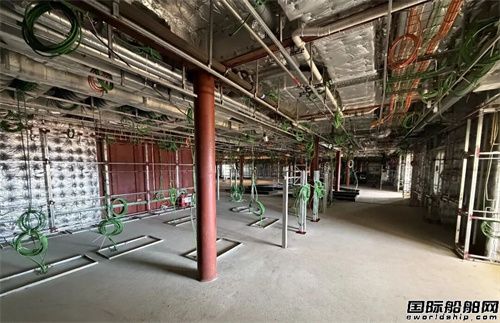 第二艘国产大型邮轮背景完工证书全部签发