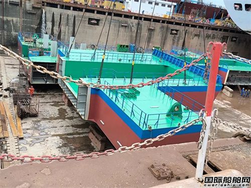 广新装备承建首台浮运平台顺利交付