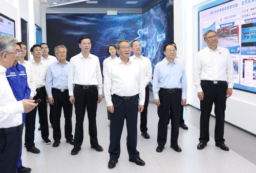 李强调研大连造船：建设世界一流造船基地