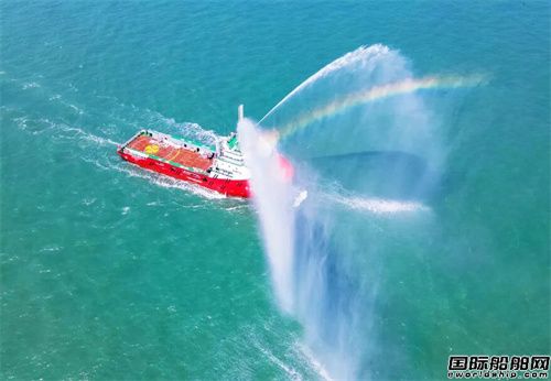 中海油服全球最大LNG动力守护船