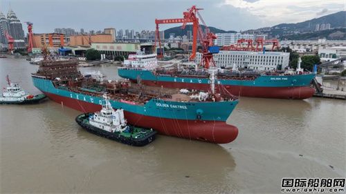 福建船政同日一船下水一船试航凯旋