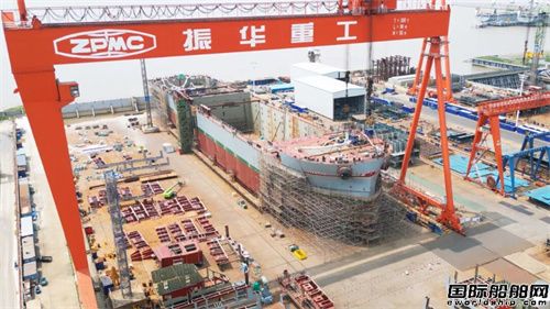 振华重工承建中波轮船多用途重吊